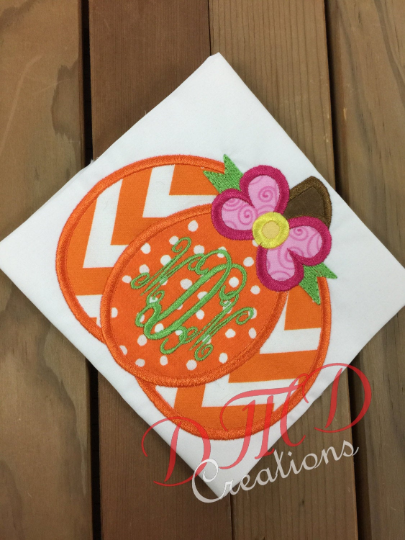 Pumpkin with Flower monogram, Applique Pumpkin with Monogram - DMDCreations