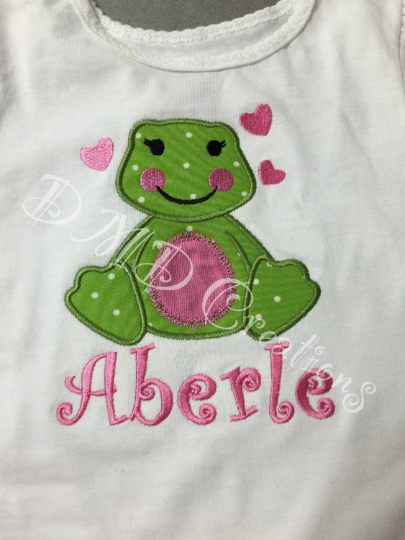 Valentine Frog Shirt, Frog with Heart Shirt, Girl Frog Shirt - DMDCreations